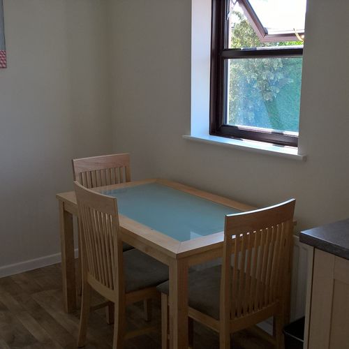 Cleevelands Drive 4 bedrooms, 3 bathrooms by the racecourse roundabout in Cheltenham!