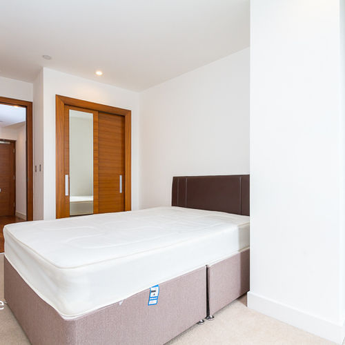 HAYES APARTMENTS CARDIFF CITY CENTRE FURNISHED TWO BEDROOM APARTMENT