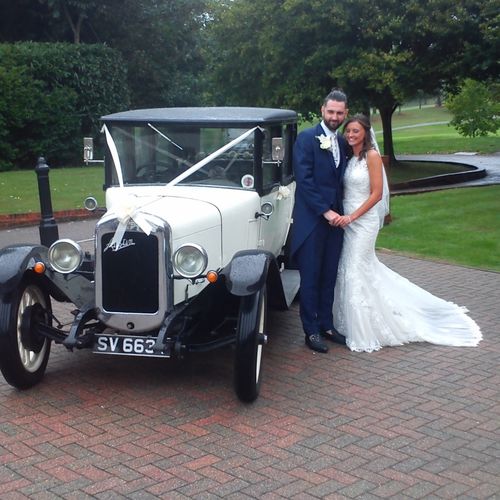 Gallery | Wedding Cars Harpenden, St Albans, Watford, Hemel Hempstead | Heritage Classic Cars