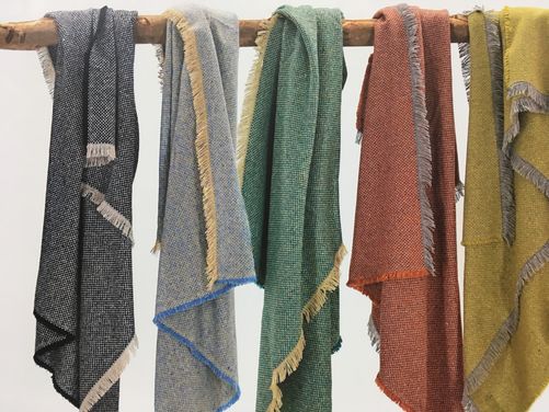 Woollen Throws & Blankets