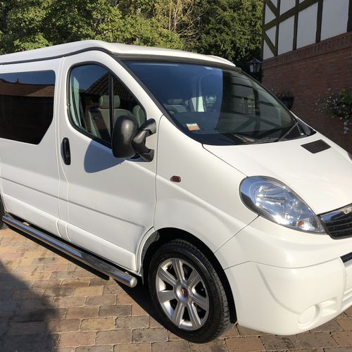 2010 Vauxhall Vivaro SWB 2.0 CDTi Camper Van 4 Berth - Elevating Roof - Stunning