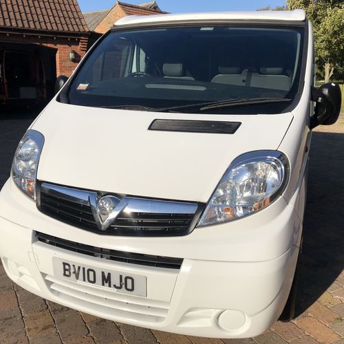 2010 Vauxhall Vivaro SWB 2.0 CDTi Camper Van 4 Berth - Elevating Roof - Stunning