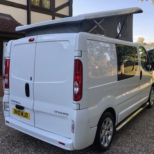 2010 Vauxhall Vivaro SWB 2.0 CDTi Camper Van 4 Berth - Elevating Roof - Stunning