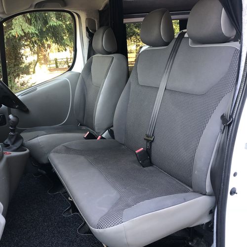 2010 Vauxhall Vivaro SWB 2.0 CDTi Camper Van 4 Berth - Elevating Roof - Stunning