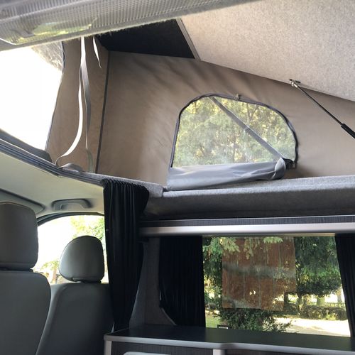 2010 Vauxhall Vivaro SWB 2.0 CDTi Camper Van 4 Berth - Elevating Roof - Stunning