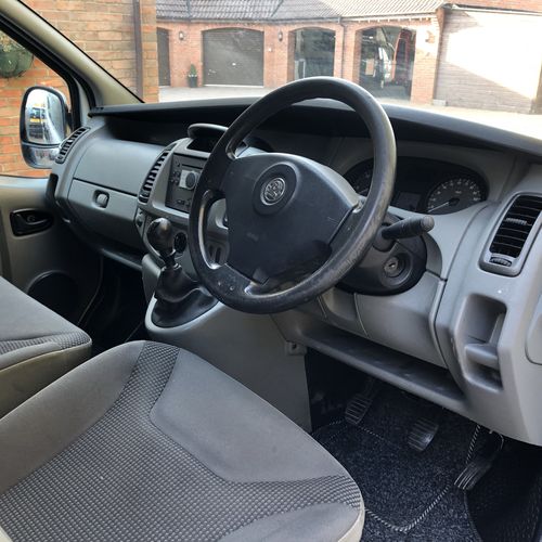 2010 Vauxhall Vivaro SWB 2.0 CDTi Camper Van 4 Berth - Elevating Roof - Stunning