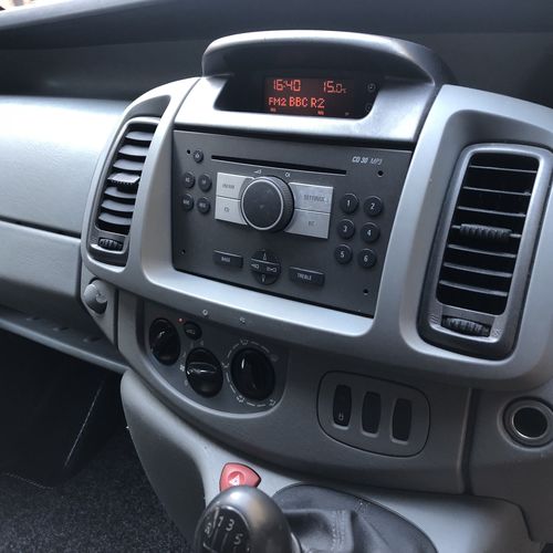 2010 Vauxhall Vivaro SWB 2.0 CDTi Camper Van 4 Berth - Elevating Roof - Stunning