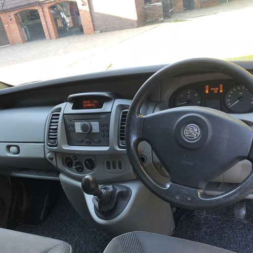 2010 Vauxhall Vivaro SWB 2.0 CDTi Camper Van 4 Berth - Elevating Roof - Stunning