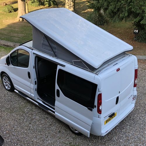 2010 Vauxhall Vivaro SWB 2.0 CDTi Camper Van 4 Berth - Elevating Roof - Stunning