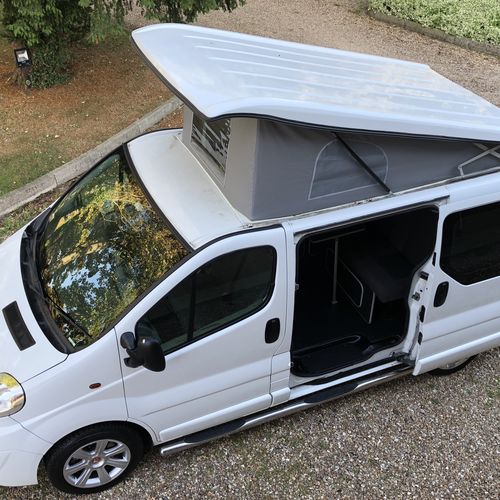 2010 Vauxhall Vivaro SWB 2.0 CDTi Camper Van 4 Berth - Elevating Roof - Stunning
