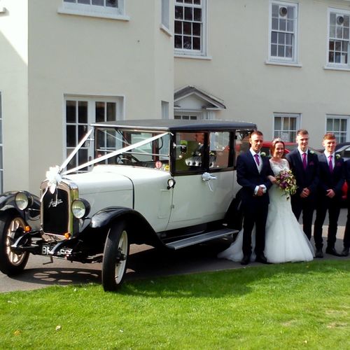 Gallery | Wedding Cars Harpenden, St Albans, Watford, Hemel Hempstead | Heritage Classic Cars