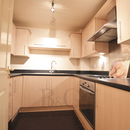 2 Bedroom Apartment For Sale, Cardiff Bay