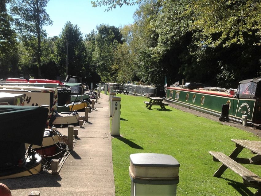 Narrowboat Mooring in Newbury, Moorings in Newbury, Boat Mooring in Newbury