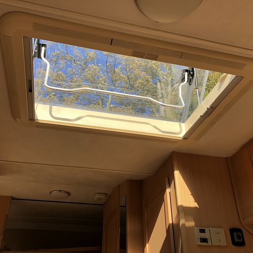 2004 Elddis Suntor Avantgarde 400 RL 4 Berth Motorhome - Peugeot Boxer 2.0 HDi