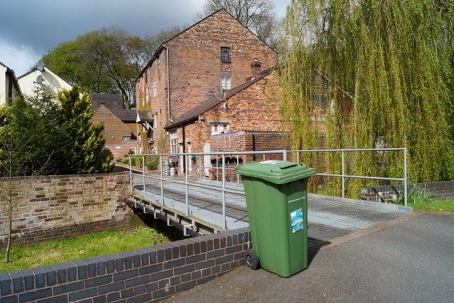 Mill Farm Barns, Stone
