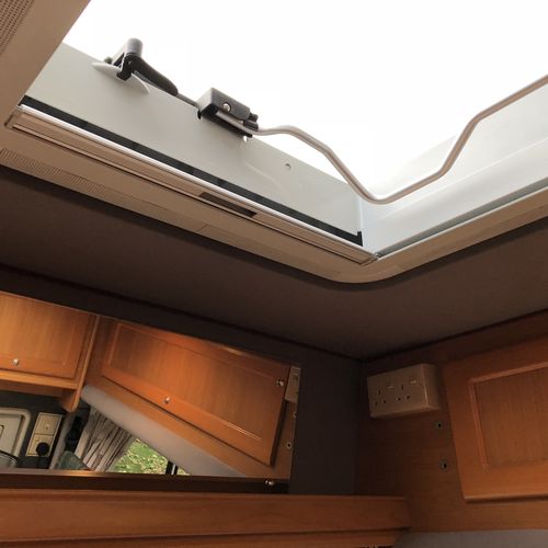 Bessacarr E330 Camper Van 4 Berth - 2001 (51)reg Fiat Ducato MWB - Great Spec