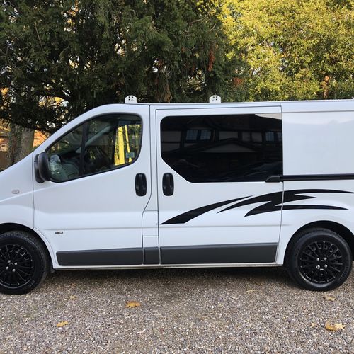 2011 Renault Trafic 2.0 DCi 115 - Camper Van - 2 Berth - Very clean!