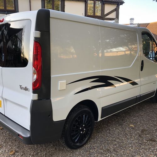 2011 Renault Trafic 2.0 DCi 115 - Camper Van - 2 Berth - Very clean!