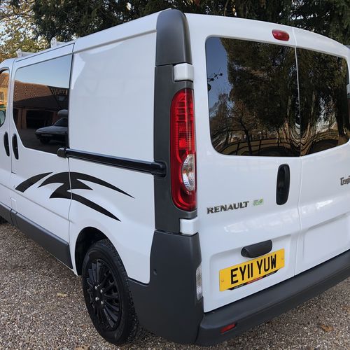 2011 Renault Trafic 2.0 DCi 115 - Camper Van - 2 Berth - Very clean!