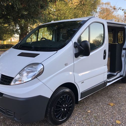 2011 Renault Trafic 2.0 DCi 115 - Camper Van - 2 Berth - Very clean!