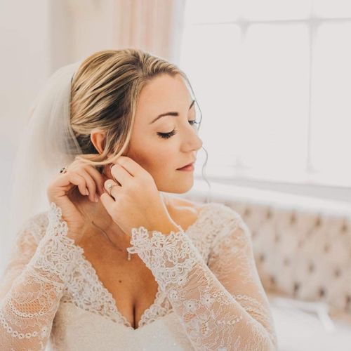Gallery | Aldona Francis | Wedding Makeup Specialist Gloucestershire  | Award Winning Makeup Lessons in Bath  | Professional Mobile Makeup Artist Cotswolds