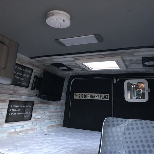 2008 Ford Transit Camper Van 2 Berth Fixed Bed 2.4TDCi 6 speed LWB - Superb Spec