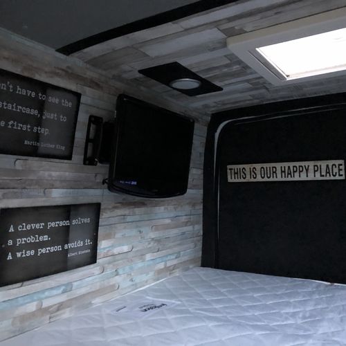 2008 Ford Transit Camper Van 2 Berth Fixed Bed 2.4TDCi 6 speed LWB - Superb Spec