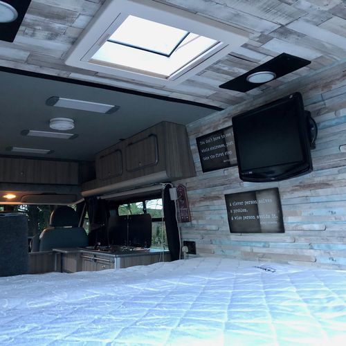 2008 Ford Transit Camper Van 2 Berth Fixed Bed 2.4TDCi 6 speed LWB - Superb Spec