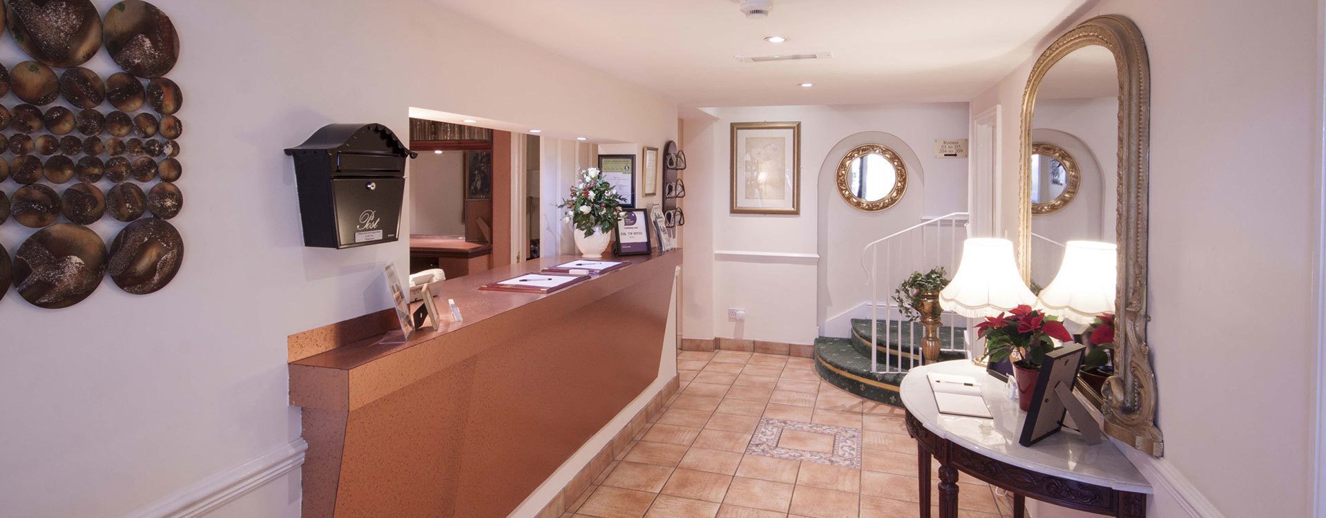 Hotel Burghfield, Hotel Theale, Hotel Reading