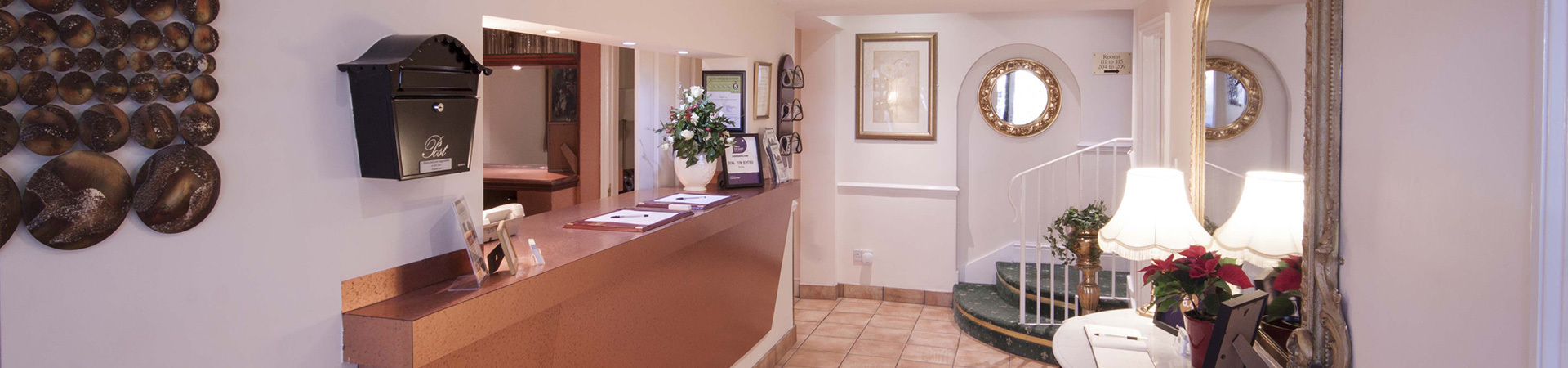 Hotel Burghfield, Hotel Theale, Hotel Reading