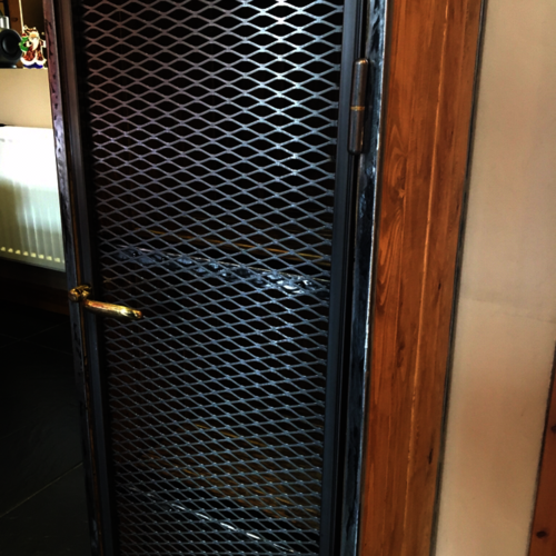 Industrial mesh cupboard