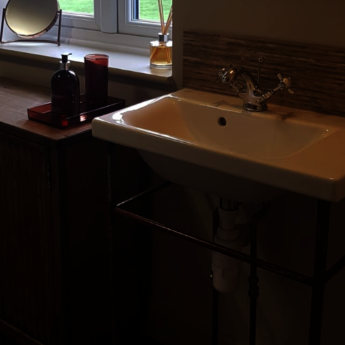 Rusty metal basin stand