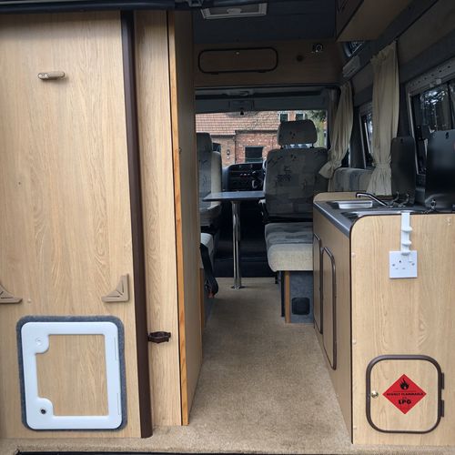 Peugeot Boxer Camper Van 2 Berth SWB 2.0 HDi - Dec 2001 (51)reg - 76312 miles