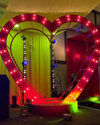 HEART PROP THEMED ENTERTAINMENT UK