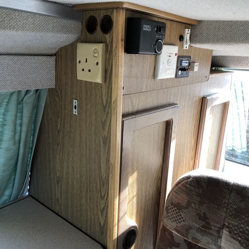 Autohomes Kompact Camper Van 2 Berth VW Volkswagen Transporter T4 1968cc Petrol