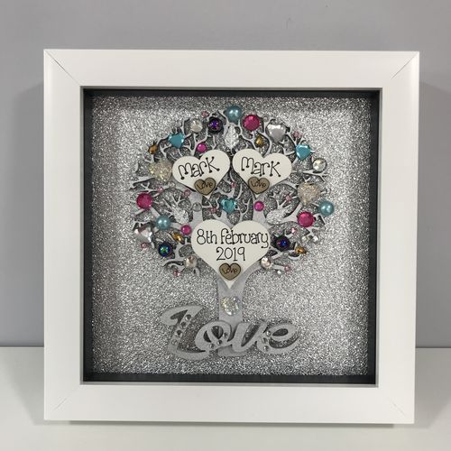 Small LOVE tree gift