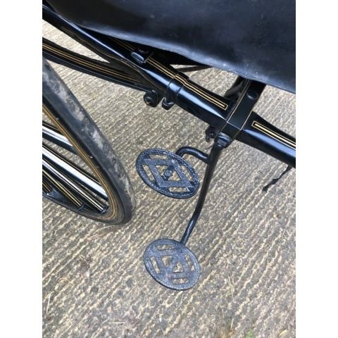 Skeleton Gig    (777206)