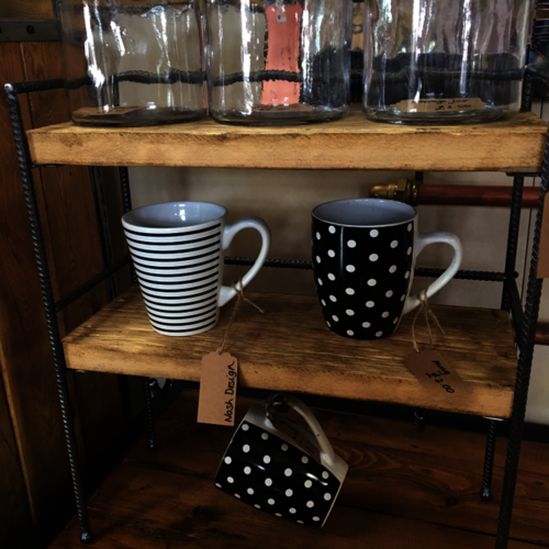 Oak shelves with reed bar metal detail