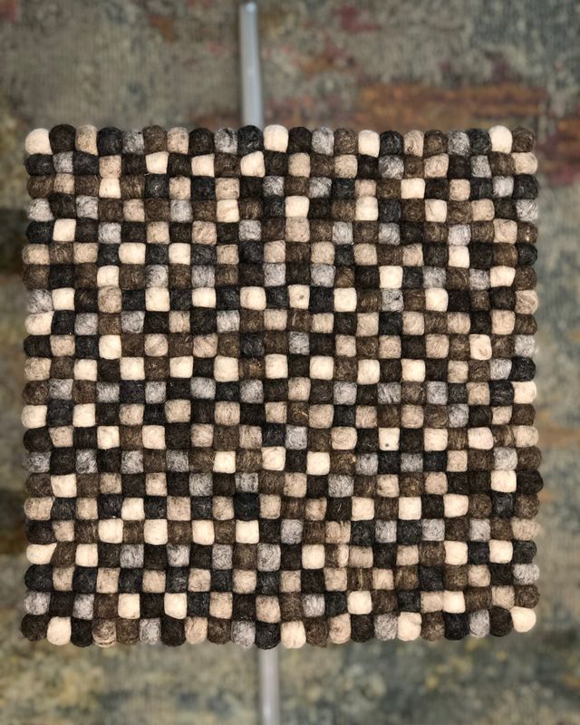 40cm Grey Square Pebble Mat/Rug