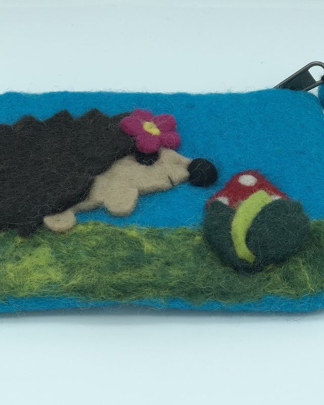 Hedgehog With Mushroom Purse