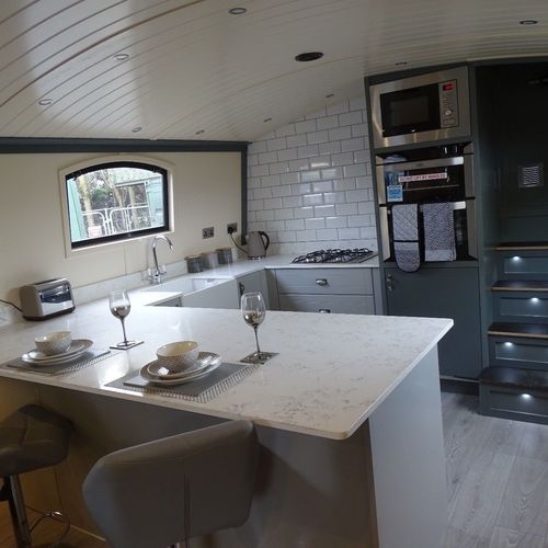Brand-New-Ultra-Modern-Fully-Fitted-Widebeam-Boats-£170,000