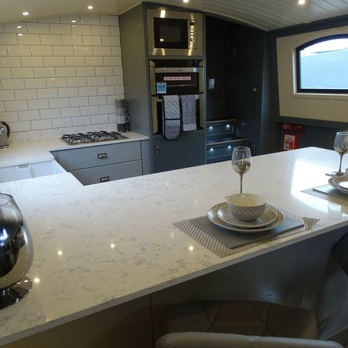 Brand-New-Ultra-Modern-Fully-Fitted-Widebeam-Boats-£170,000