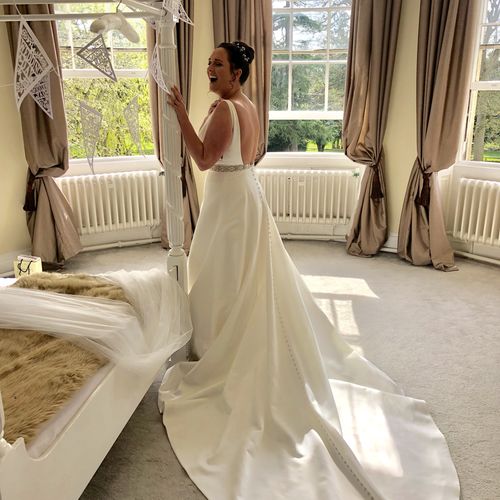 Gallery | Aldona Francis | Wedding Makeup Specialist Gloucestershire  | Award Winning Makeup Lessons in Bath  | Professional Mobile Makeup Artist Cotswolds