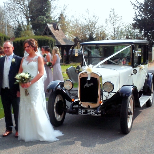 Gallery | Wedding Cars Harpenden, St Albans, Watford, Hemel Hempstead | Heritage Classic Cars
