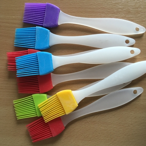 Pre Loved Pastry brushes x 6