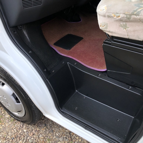 Autohomes Wayfinder Motorhome 4 Berth - 1997 Peugeot Boxer 1.9TD - 51601 Miles