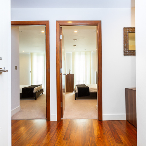 HAYES APARTMENTS CARDIFF CITY CENTRE FURNISHED TWO BEDROOM APARTMENT