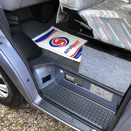 JC Leisure Drake Camper Van 2 Berth Elevating - 2000(W) Ford Transit 2.5TD SWB