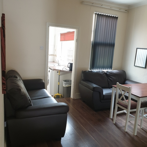 157 Bolingbroke Road, CV3 1AR