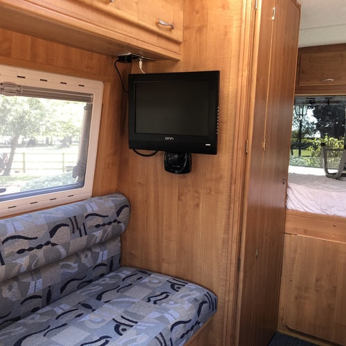 Mercedes Sprinter Camper Van 4 Berth Fixed Bed PRO conversion 2005(55)reg